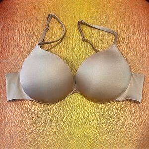 Skims Ultimate Teardrop Push-up Bra in Clay size 36B
